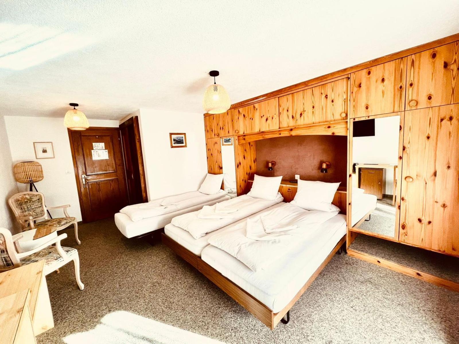 Hotel Old Jnn Klosters-Serneus Exterior foto